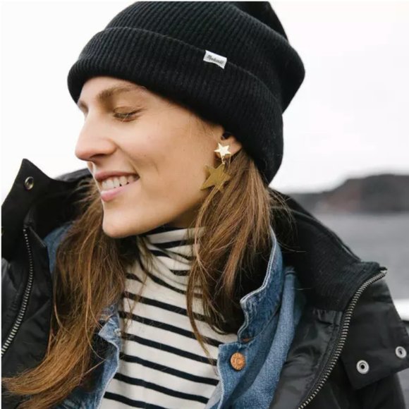 Madewell Accessories - Madewell black wool cuffed beanie